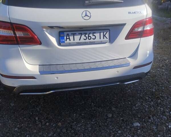 Белый Мерседес М-Класс, объемом двигателя 2.99 л и пробегом 220 тыс. км за 20650 $, фото 9 на Automoto.ua