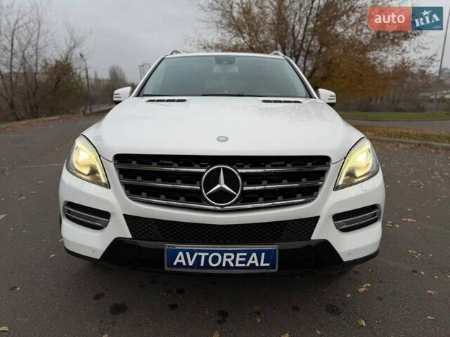 Білий Мерседес М-Клас, об'ємом двигуна 2.14 л та пробігом 261 тис. км за 21000 $, фото 14 на Automoto.ua