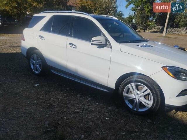 Белый Мерседес М-Класс, объемом двигателя 2.99 л и пробегом 220 тыс. км за 20650 $, фото 7 на Automoto.ua