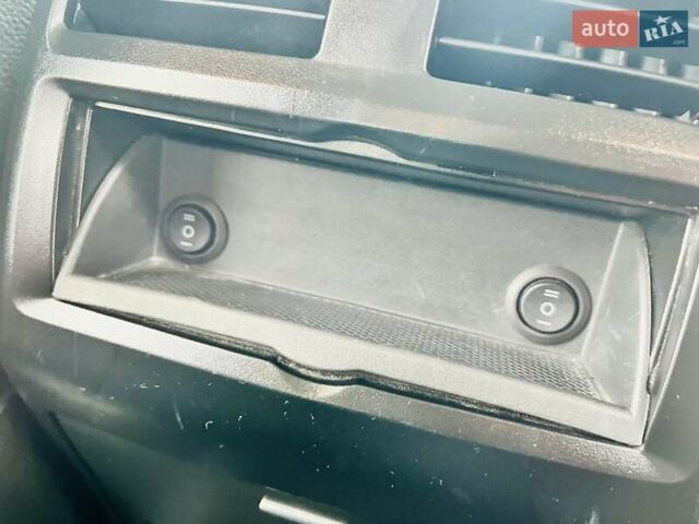 Мерседес М-Класс 2013 в Киеве на Automoto.ua Белый Мерседес М-Класс, объемом двигателя 2.99 л и пробегом 217 тыс. км за 21900 $, фото 22 на Automoto.ua