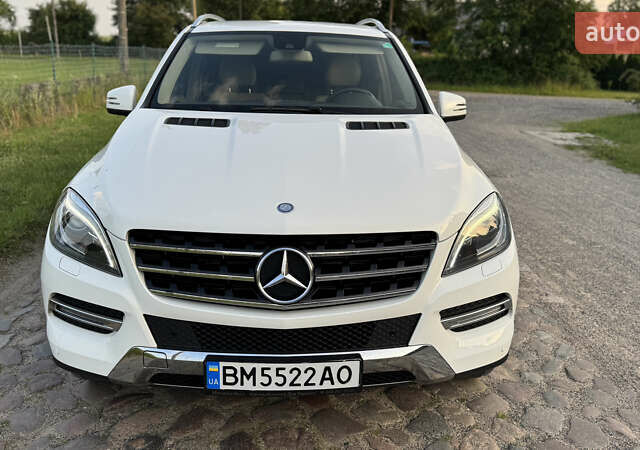 Білий Мерседес М-Клас, об'ємом двигуна 2.14 л та пробігом 190 тис. км за 22500 $, фото 2 на Automoto.ua
