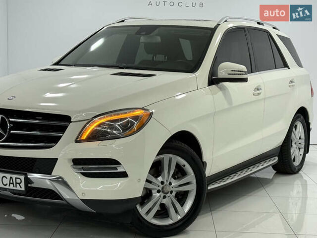 Белый Мерседес М-Класс, объемом двигателя 2.99 л и пробегом 160 тыс. км за 19900 $, фото 3 на Automoto.ua