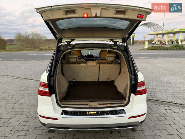 Мерседес М-Класс 2013 в Снятине на Automoto.ua Белый Мерседес М-Класс, объемом двигателя 2.14 л и пробегом 247 тыс. км за 19500 $, фото 8 на Automoto.ua