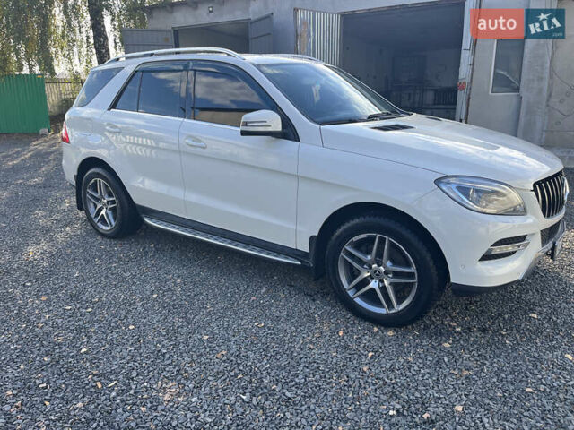 Белый Мерседес М-Класс, объемом двигателя 2.99 л и пробегом 248 тыс. км за 24500 $, фото 3 на Automoto.ua