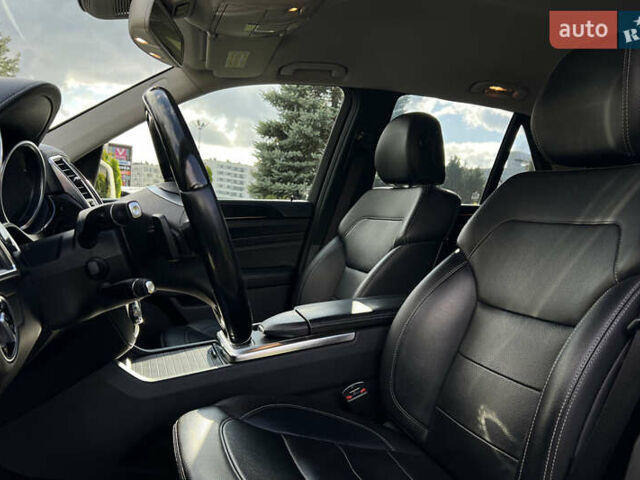 Белый Мерседес М-Класс, объемом двигателя 2.99 л и пробегом 139 тыс. км за 23300 $, фото 8 на Automoto.ua