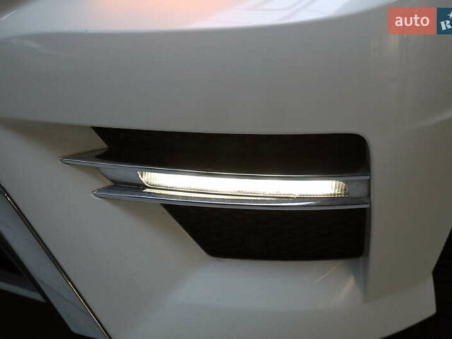 Белый Мерседес М-Класс, объемом двигателя 0 л и пробегом 167 тыс. км за 21000 $, фото 8 на Automoto.ua