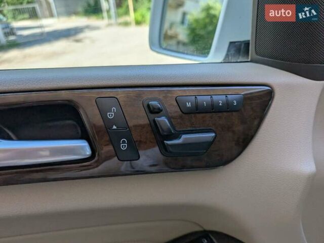 Белый Мерседес М-Класс, объемом двигателя 3 л и пробегом 340 тыс. км за 20500 $, фото 23 на Automoto.ua