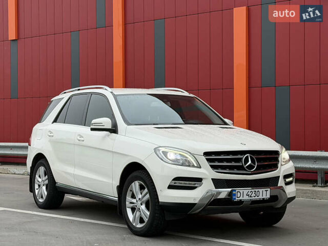 Білий Мерседес М-Клас, об'ємом двигуна 2.99 л та пробігом 217 тис. км за 20500 $, фото 4 на Automoto.ua