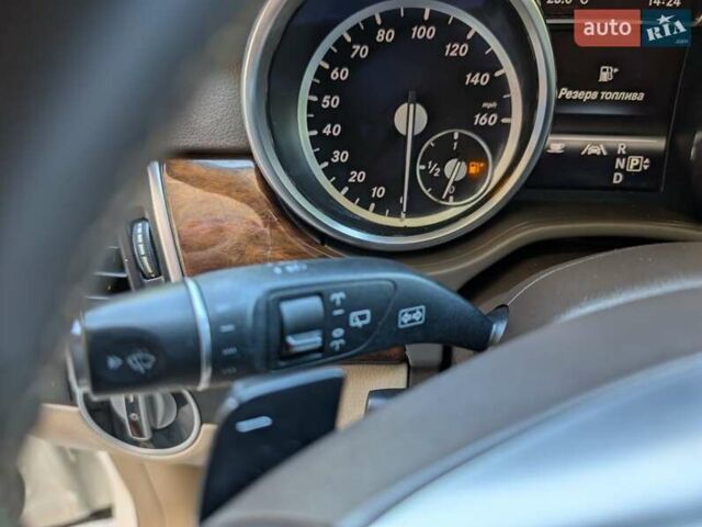 Белый Мерседес М-Класс, объемом двигателя 3 л и пробегом 340 тыс. км за 21000 $, фото 19 на Automoto.ua