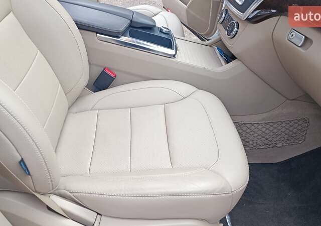 Белый Мерседес М-Класс, объемом двигателя 3 л и пробегом 228 тыс. км за 23000 $, фото 36 на Automoto.ua