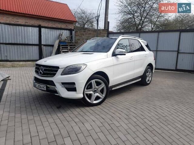 Белый Мерседес М-Класс, объемом двигателя 2.99 л и пробегом 225 тыс. км за 22500 $, фото 2 на Automoto.ua