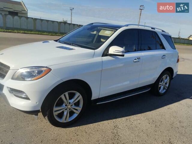 Белый Мерседес М-Класс, объемом двигателя 2.99 л и пробегом 220 тыс. км за 20650 $, фото 10 на Automoto.ua