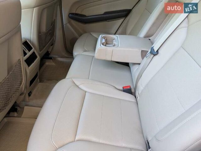 Белый Мерседес М-Класс, объемом двигателя 3 л и пробегом 340 тыс. км за 20500 $, фото 2 на Automoto.ua