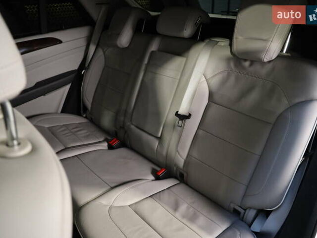 Белый Мерседес М-Класс, объемом двигателя 0 л и пробегом 167 тыс. км за 21000 $, фото 24 на Automoto.ua