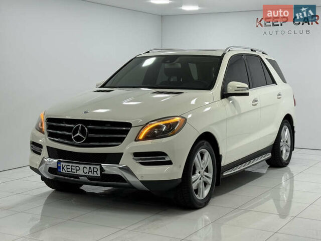 Белый Мерседес М-Класс, объемом двигателя 2.99 л и пробегом 160 тыс. км за 19900 $, фото 2 на Automoto.ua