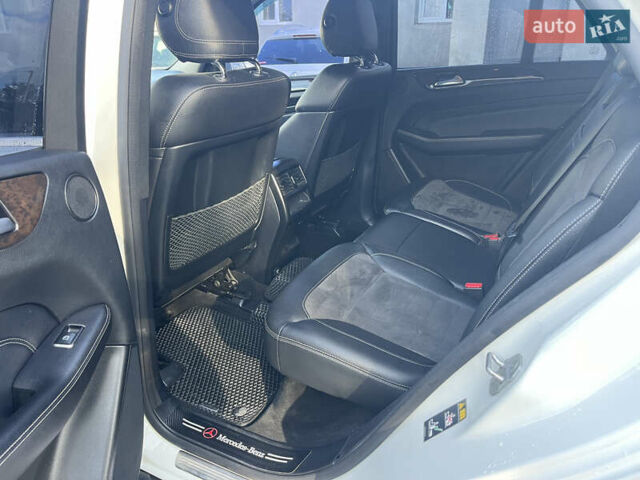 Белый Мерседес М-Класс, объемом двигателя 2.99 л и пробегом 248 тыс. км за 24500 $, фото 15 на Automoto.ua