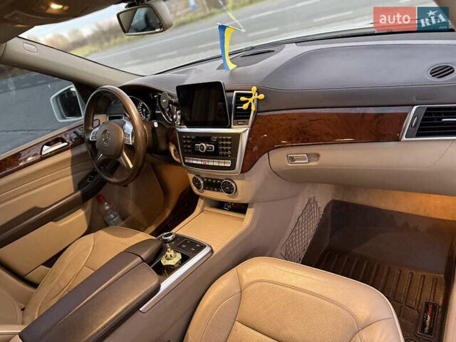 Мерседес М-Класс 2013 в Снятине на Automoto.ua Белый Мерседес М-Класс, объемом двигателя 2.14 л и пробегом 247 тыс. км за 19500 $, фото 13 на Automoto.ua