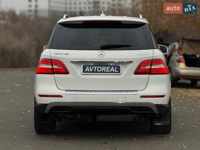 Білий Мерседес М-Клас, об'ємом двигуна 2.14 л та пробігом 261 тис. км за 21000 $, фото 19 на Automoto.ua