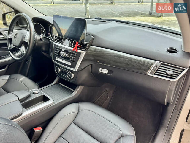 Білий Мерседес М-Клас, об'ємом двигуна 2.99 л та пробігом 199 тис. км за 27900 $, фото 91 на Automoto.ua