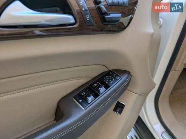 Белый Мерседес М-Класс, объемом двигателя 3 л и пробегом 340 тыс. км за 20500 $, фото 25 на Automoto.ua