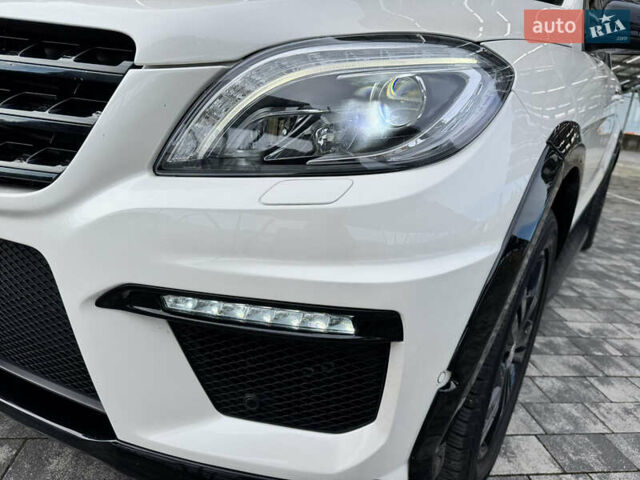 Білий Мерседес М-Клас, об'ємом двигуна 2.99 л та пробігом 199 тис. км за 27900 $, фото 22 на Automoto.ua