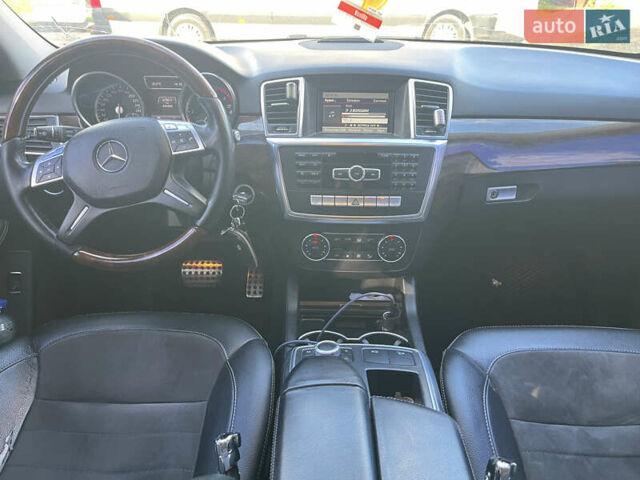 Белый Мерседес М-Класс, объемом двигателя 2.99 л и пробегом 248 тыс. км за 24500 $, фото 14 на Automoto.ua