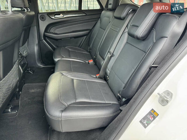 Білий Мерседес М-Клас, об'ємом двигуна 2.99 л та пробігом 199 тис. км за 27900 $, фото 84 на Automoto.ua