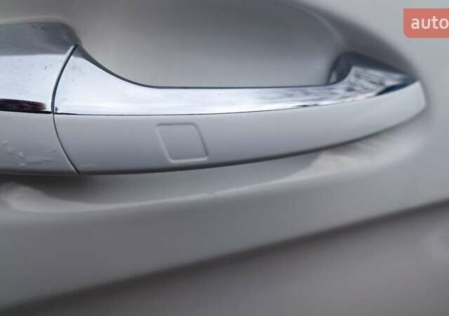 Белый Мерседес М-Класс, объемом двигателя 3 л и пробегом 228 тыс. км за 23000 $, фото 40 на Automoto.ua