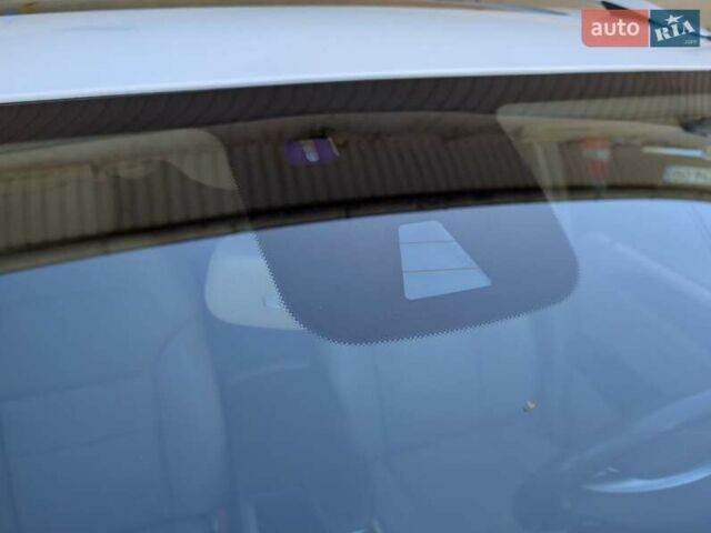 Белый Мерседес М-Класс, объемом двигателя 3 л и пробегом 340 тыс. км за 20500 $, фото 28 на Automoto.ua