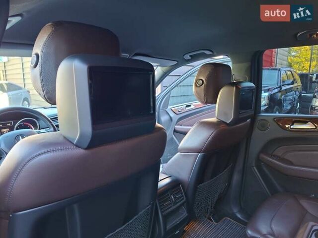 Мерседес М-Класс 2014 в Одессе на Automoto.ua Белый Мерседес М-Класс, объемом двигателя 2.99 л и пробегом 149 тыс. км за 26900 $, фото 19 на Automoto.ua