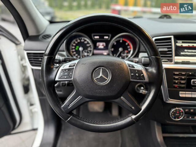 Мерседес М-Класс 2014 в Львове на Automoto.ua Белый Мерседес М-Класс, объемом двигателя 2.99 л и пробегом 279 тыс. км за 22800 $, фото 24 на Automoto.ua