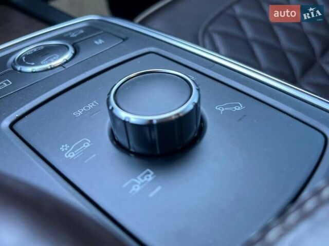 Білий Мерседес М-Клас, об'ємом двигуна 4.66 л та пробігом 270 тис. км за 16990 $, фото 30 на Automoto.ua