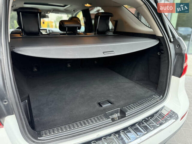 Мерседес М-Класс 2014 в Львове на Automoto.ua Белый Мерседес М-Класс, объемом двигателя 2.99 л и пробегом 279 тыс. км за 22800 $, фото 36 на Automoto.ua