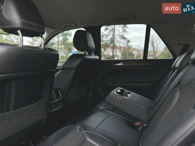 Білий Мерседес М-Клас, об'ємом двигуна 2.14 л та пробігом 190 тис. км за 24000 $, фото 5 на Automoto.ua