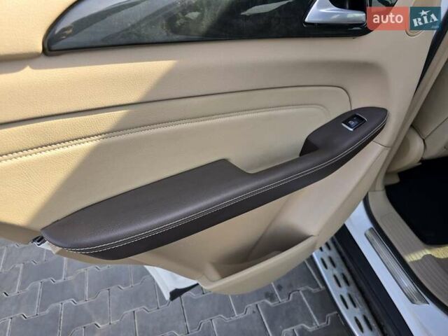 Білий Мерседес М-Клас, об'ємом двигуна 2.99 л та пробігом 235 тис. км за 19700 $, фото 16 на Automoto.ua