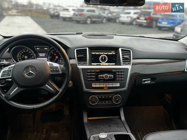 Белый Мерседес М-Класс, объемом двигателя 2.99 л и пробегом 260 тыс. км за 21900 $, фото 6 на Automoto.ua