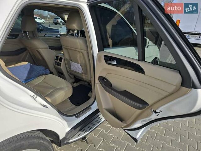 Білий Мерседес М-Клас, об'ємом двигуна 2.99 л та пробігом 235 тис. км за 19700 $, фото 23 на Automoto.ua