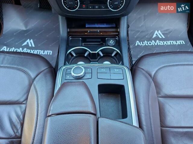 Мерседес М-Класс 2014 в Одессе на Automoto.ua Белый Мерседес М-Класс, объемом двигателя 2.99 л и пробегом 149 тыс. км за 26900 $, фото 16 на Automoto.ua