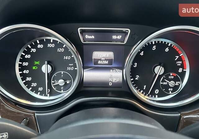 Белый Мерседес М-Класс, объемом двигателя 3.5 л и пробегом 83 тыс. км за 22500 $, фото 5 на Automoto.ua