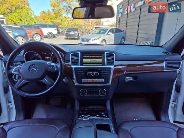 Мерседес М-Класс 2014 в Одессе на Automoto.ua Белый Мерседес М-Класс, объемом двигателя 2.99 л и пробегом 149 тыс. км за 26900 $, фото 14 на Automoto.ua