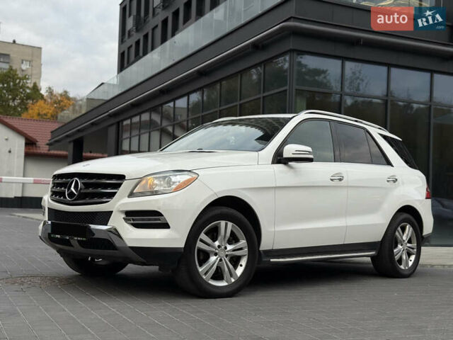 Мерседес М-Класс 2014 в Львове на Automoto.ua Белый Мерседес М-Класс, объемом двигателя 2.99 л и пробегом 279 тыс. км за 22800 $, фото 1 на Automoto.ua