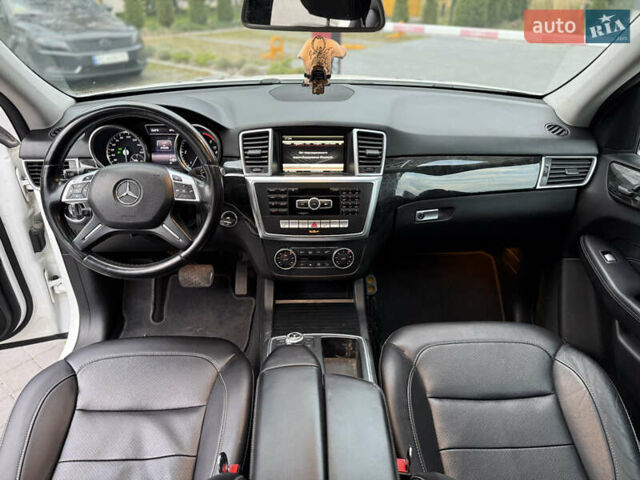 Мерседес М-Класс 2014 в Львове на Automoto.ua Белый Мерседес М-Класс, объемом двигателя 2.99 л и пробегом 279 тыс. км за 22800 $, фото 34 на Automoto.ua