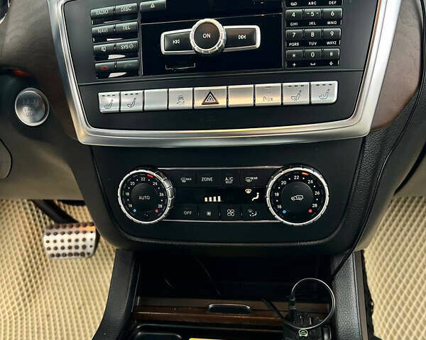 Білий Мерседес М-Клас, об'ємом двигуна 3.5 л та пробігом 148 тис. км за 18000 $, фото 14 на Automoto.ua