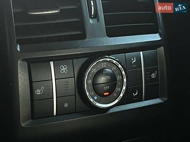 Білий Мерседес М-Клас, об'ємом двигуна 4.66 л та пробігом 270 тис. км за 16990 $, фото 15 на Automoto.ua