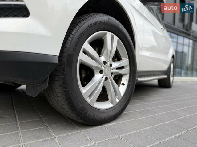 Мерседес М-Класс 2014 в Львове на Automoto.ua Белый Мерседес М-Класс, объемом двигателя 2.99 л и пробегом 279 тыс. км за 22800 $, фото 2 на Automoto.ua