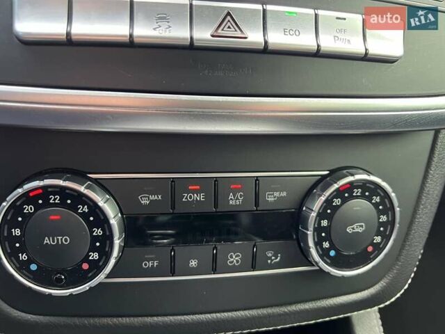 Белый Мерседес М-Класс, объемом двигателя 2.99 л и пробегом 253 тыс. км за 22800 $, фото 44 на Automoto.ua