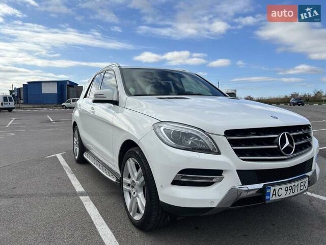 Белый Мерседес М-Класс, объемом двигателя 2.99 л и пробегом 253 тыс. км за 22800 $, фото 1 на Automoto.ua