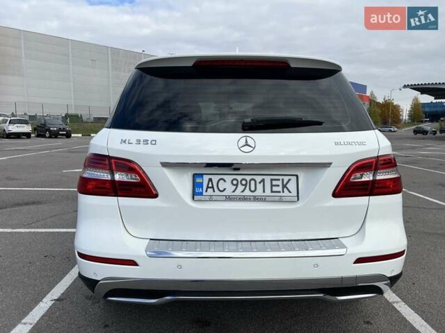 Белый Мерседес М-Класс, объемом двигателя 2.99 л и пробегом 253 тыс. км за 22800 $, фото 14 на Automoto.ua