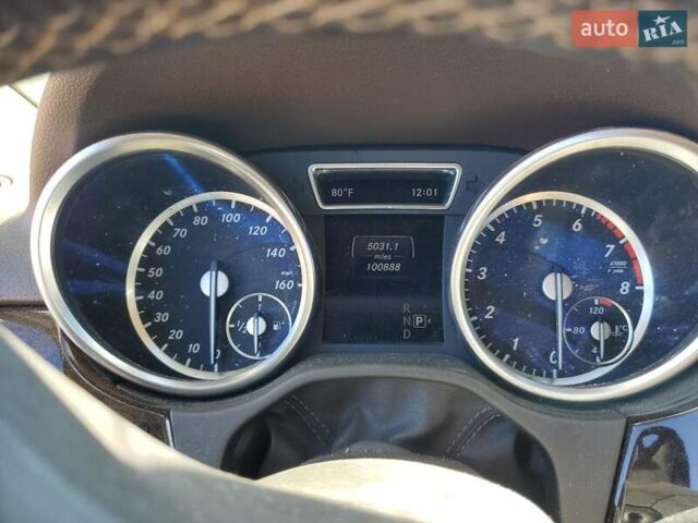 Белый Мерседес М-Класс, объемом двигателя 2.99 л и пробегом 161 тыс. км за 3000 $, фото 8 на Automoto.ua