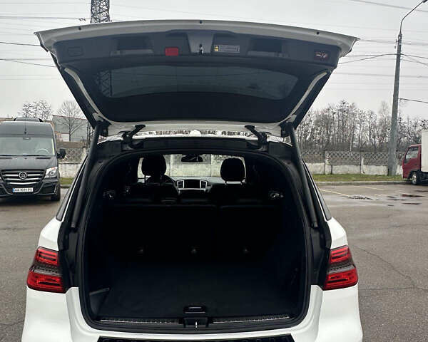 Белый Мерседес М-Класс, объемом двигателя 2.14 л и пробегом 282 тыс. км за 18900 $, фото 33 на Automoto.ua